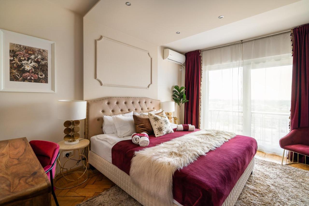 Holt - Gryffindor Tower Villa Bucureşti Eksteriør bilde
