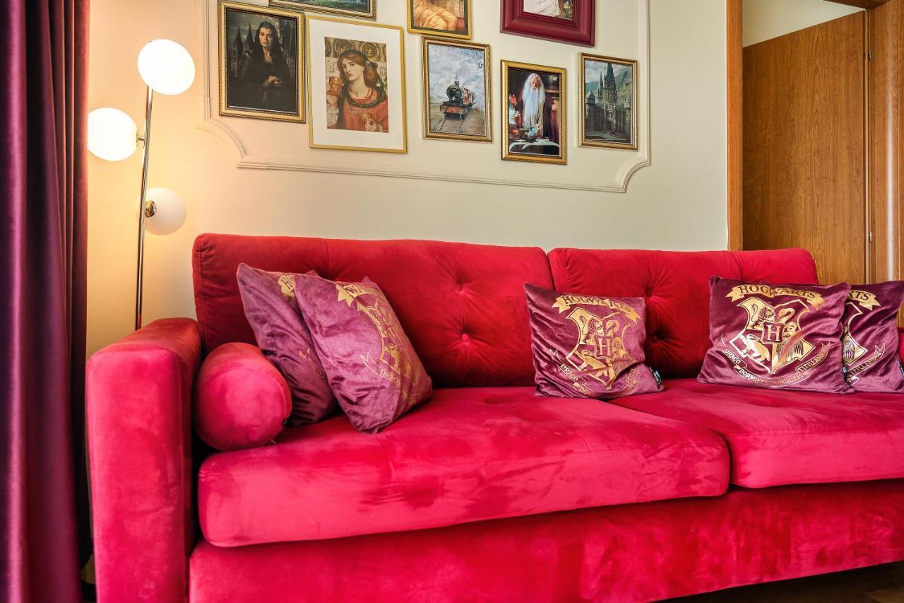 Holt - Gryffindor Tower Villa Bucureşti Eksteriør bilde